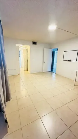 7100 NW 17 Plantation FL 33313