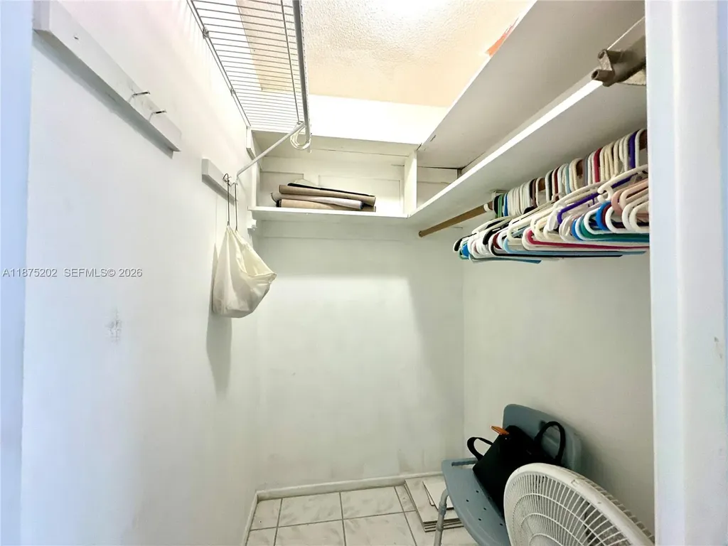 5300 Washington Street Hollywood FL 33021