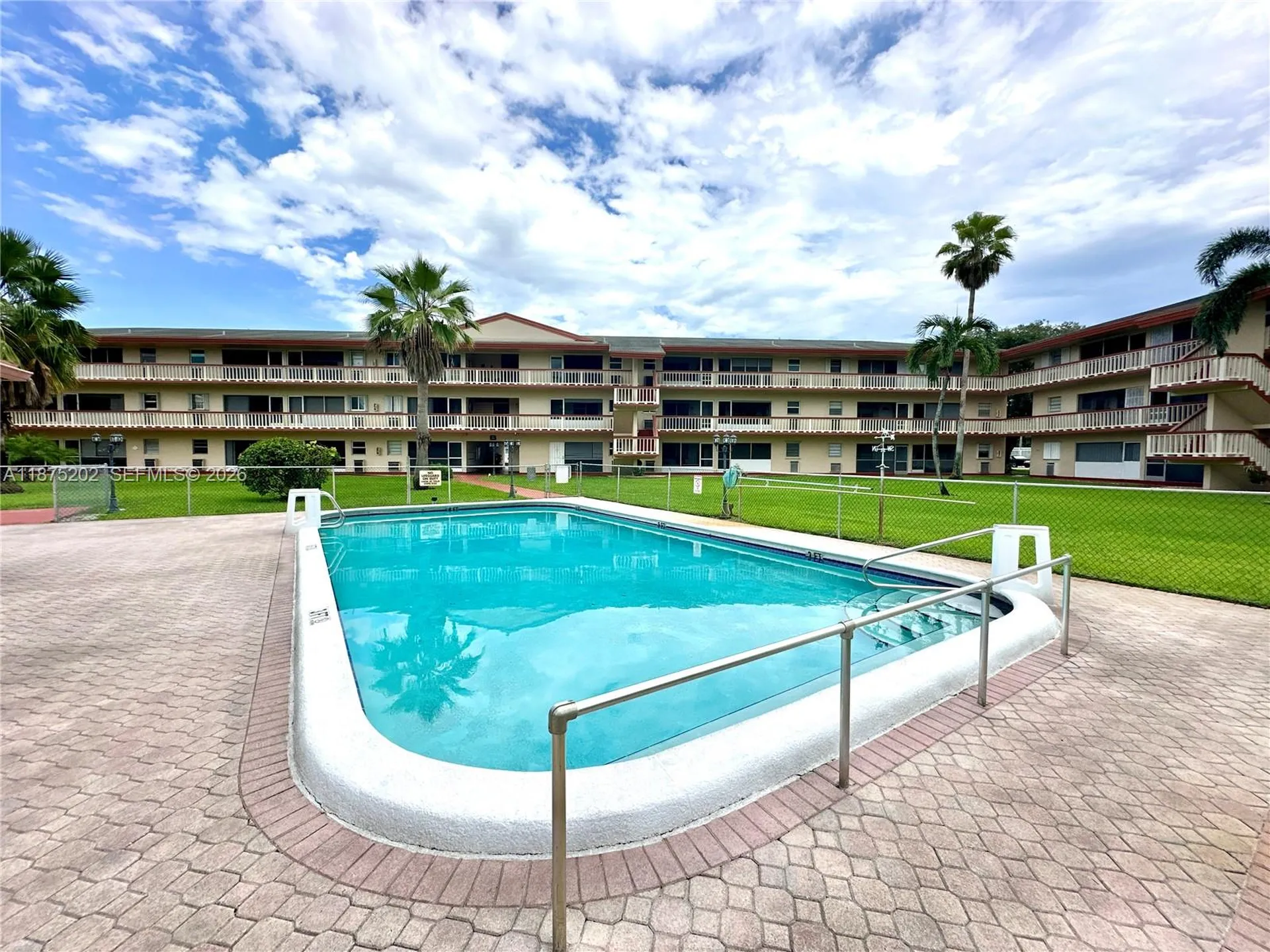 5300 Washington Street Hollywood FL 33021