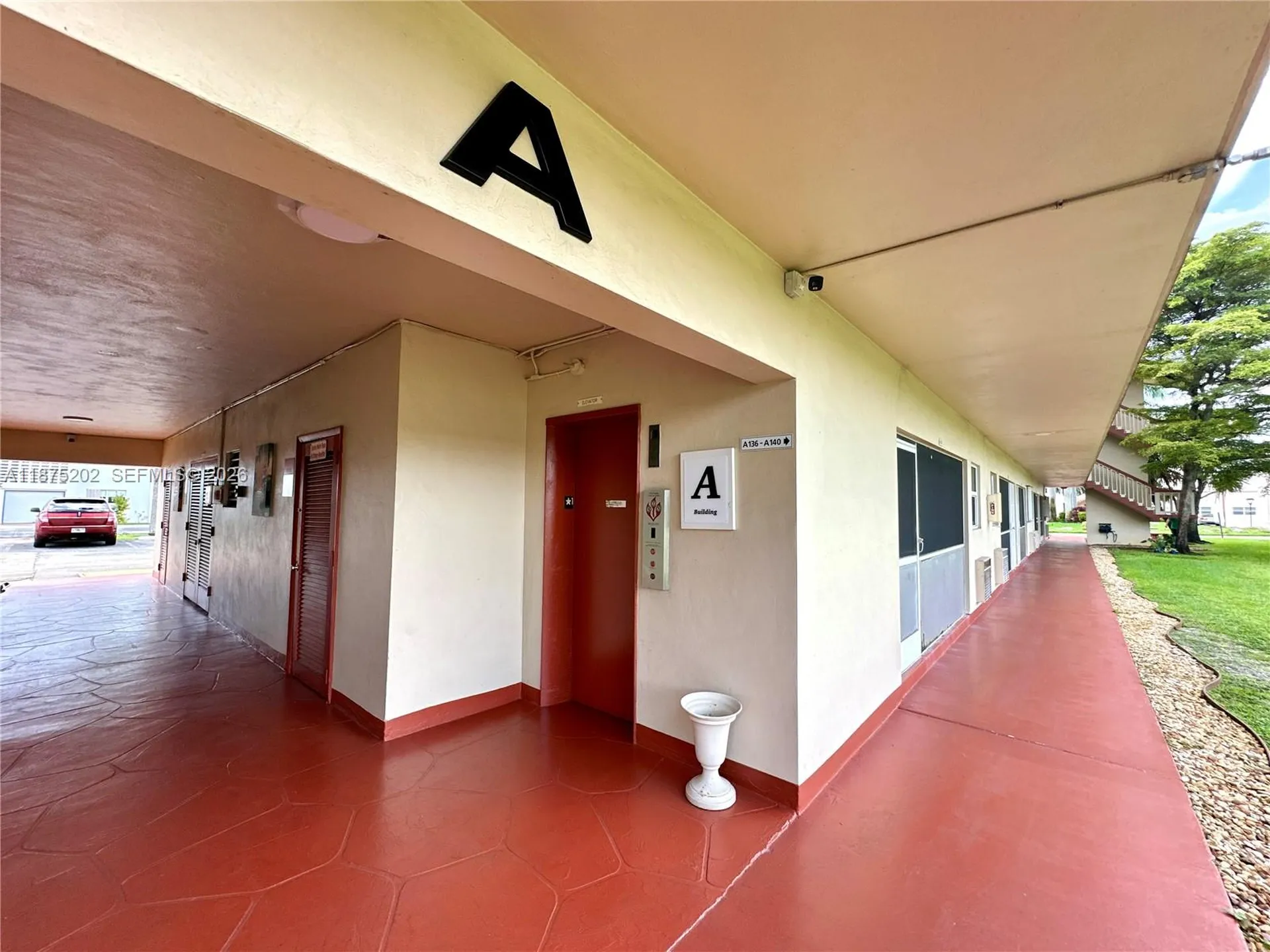 5300 Washington Street Hollywood FL 33021