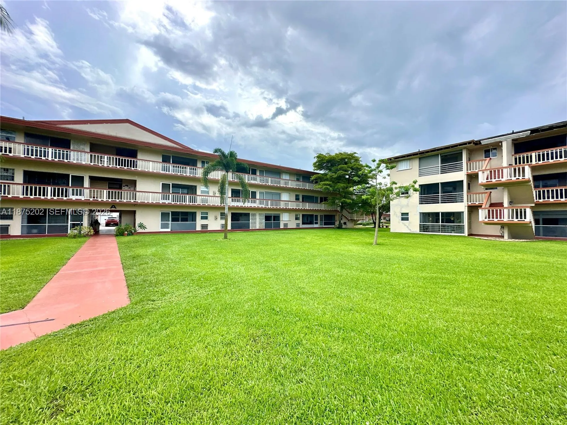 5300 Washington Street Hollywood FL 33021