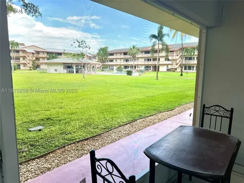 5300 Washington Street Hollywood FL 33021