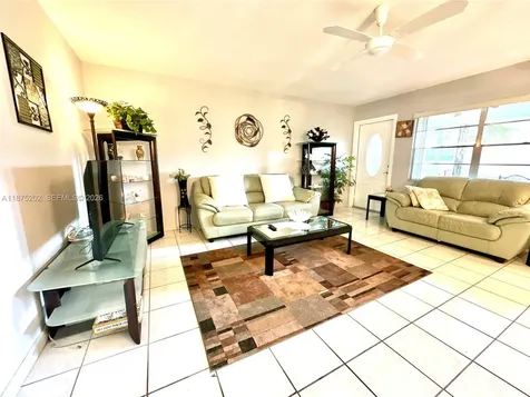5300 Washington Street Hollywood FL 33021