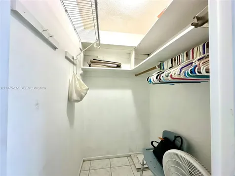 5300 Washington Street Hollywood FL 33021