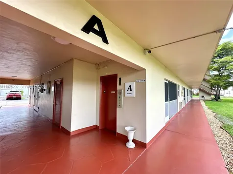 5300 Washington Street Hollywood FL 33021