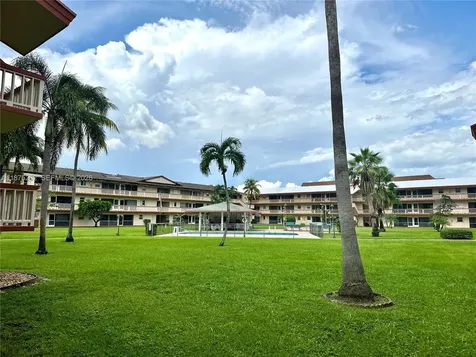 5300 Washington Street Hollywood FL 33021