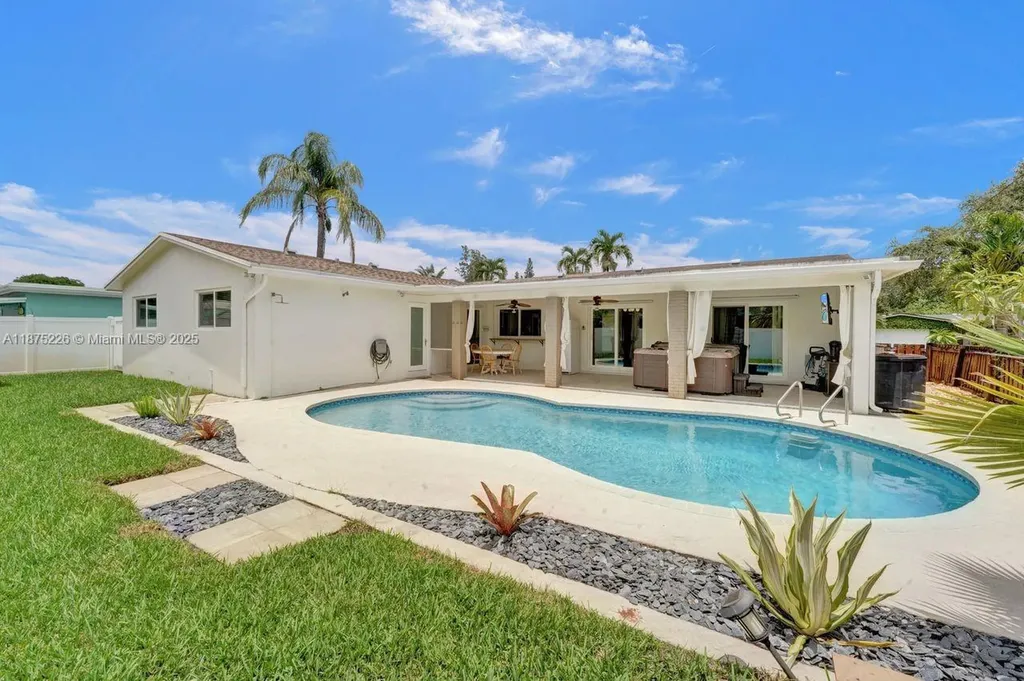 5031 SW 88th Terrace Cooper City FL 33328