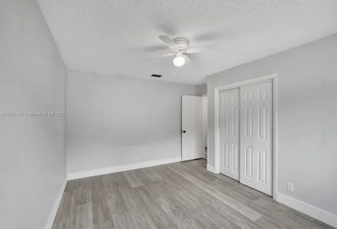 5031 SW 88th Terrace Cooper City FL 33328