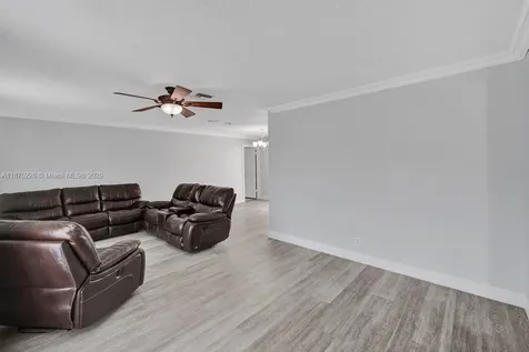 5031 SW 88th Terrace Cooper City FL 33328