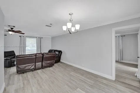 5031 SW 88th Terrace Cooper City FL 33328