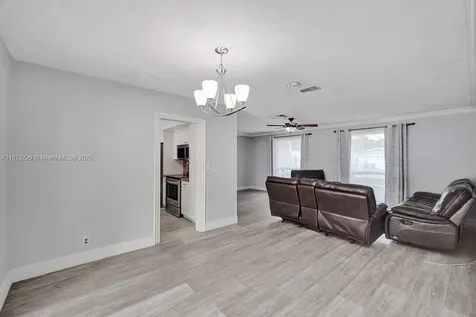5031 SW 88th Terrace Cooper City FL 33328