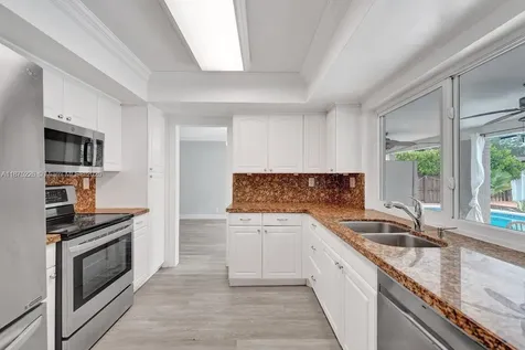5031 SW 88th Terrace Cooper City FL 33328