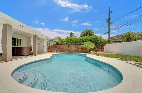 5031 SW 88th Terrace Cooper City FL 33328