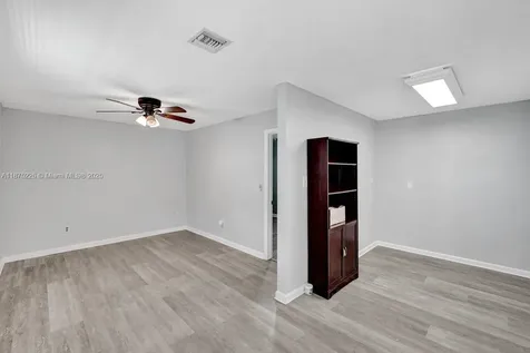 5031 SW 88th Terrace Cooper City FL 33328
