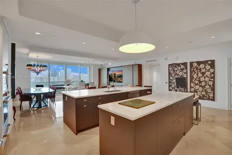 6000 Island Boulevard Aventura FL 33160