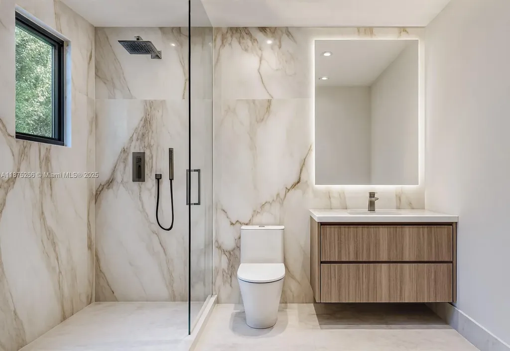 927 SW 7th Street Fort Lauderdale FL 33315