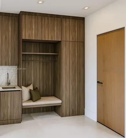 927 SW 7th Street Fort Lauderdale FL 33315