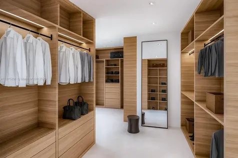 927 SW 7th Street Fort Lauderdale FL 33315