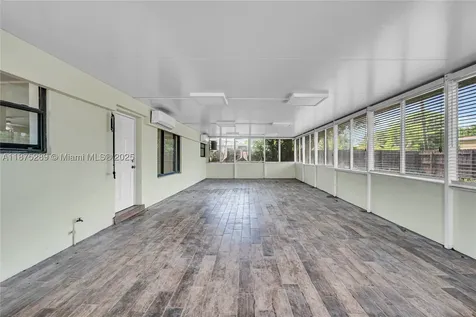 17130 NE 7th Avenue North Miami Beach FL 33162