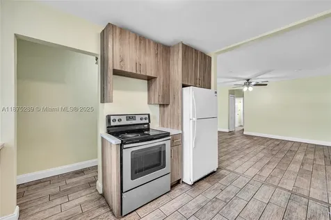 17130 NE 7th Avenue North Miami Beach FL 33162