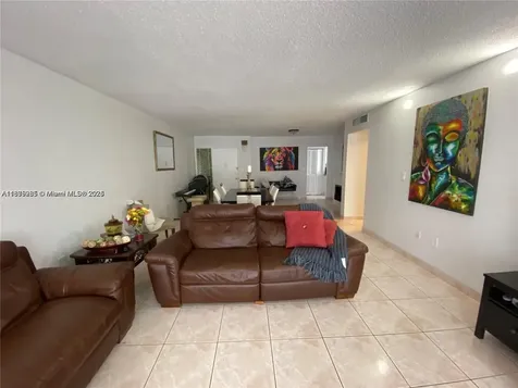 1670 NE 191st Street Miami FL 33179