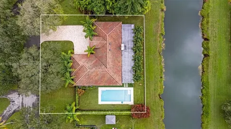 14600 SW 75th Avenue Palmetto Bay FL 33158