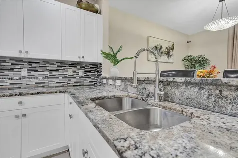 3237 NW 32nd Terrace Oakland Park FL 33309