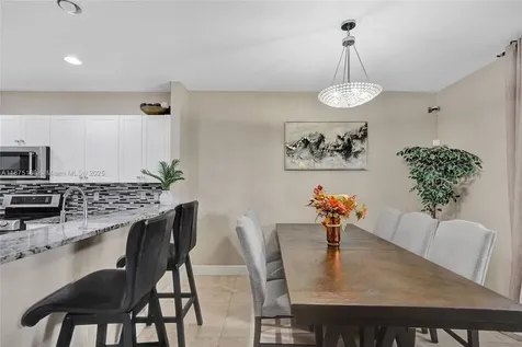 3237 NW 32nd Terrace Oakland Park FL 33309