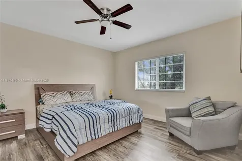 3237 NW 32nd Terrace Oakland Park FL 33309