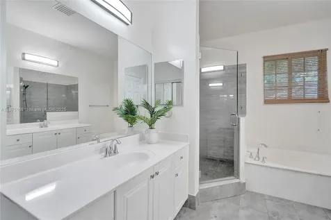3237 NW 32nd Terrace Oakland Park FL 33309