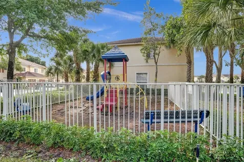 3237 NW 32nd Terrace Oakland Park FL 33309