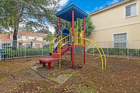3237 NW 32nd Terrace Oakland Park FL 33309