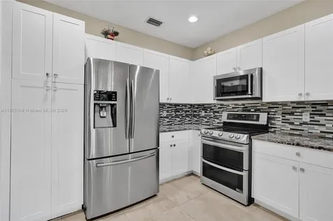 3237 NW 32nd Terrace Oakland Park FL 33309