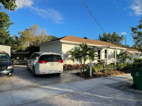 524 NW 10th Hallandale Beach FL 33009