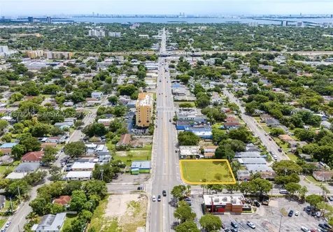 1090 NW 54th Street Miami FL 33127