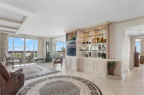 3500 Mystic Pointe Drive Aventura FL 33180