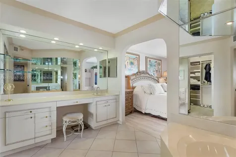 3500 Mystic Pointe Drive Aventura FL 33180