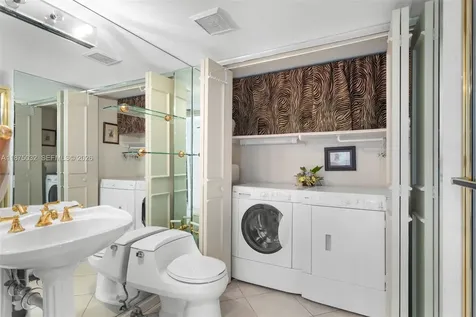 3500 Mystic Pointe Drive Aventura FL 33180