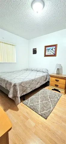 5704 SW 37th Street West Park FL 33023