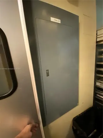 Miami FL 33196