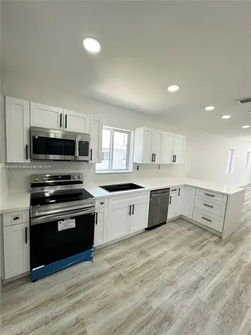 2740 NW 49th Street Miami FL 33142