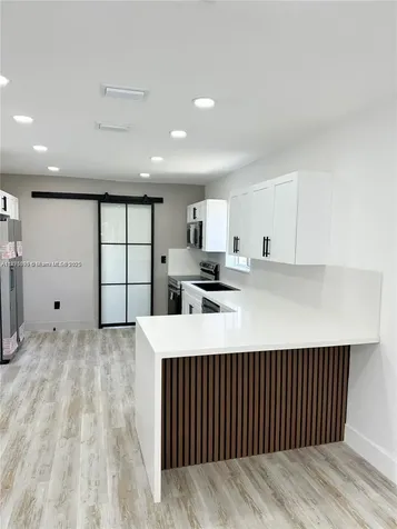 2740 NW 49th Street Miami FL 33142