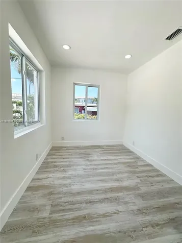 2740 NW 49th Street Miami FL 33142