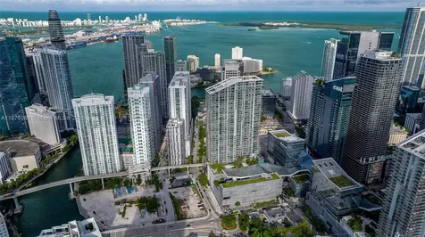 68 SE 6th Street Miami FL 33131