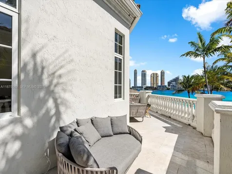 4040 Island Estates Drive Aventura FL 33160