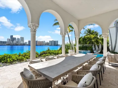 4040 Island Estates Drive Aventura FL 33160
