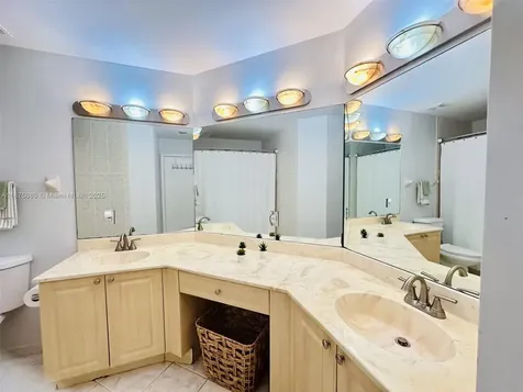 8952 NW 38th Drive Coral Springs FL 33065