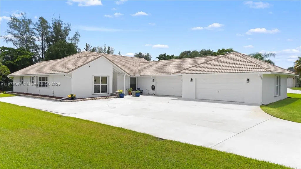 2940 SW 155th Lane Davie FL 33331