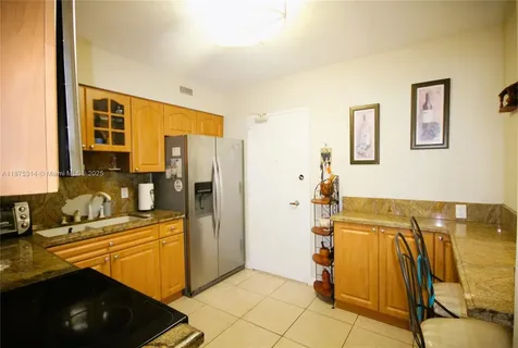 5161 Collins Avenue Miami Beach FL 33140