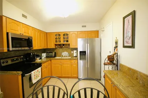 5161 Collins Avenue Miami Beach FL 33140